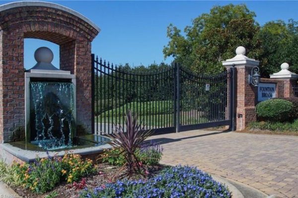 fountain brook entrance